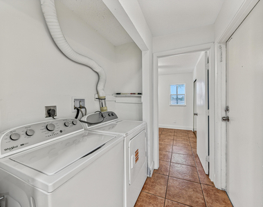 825 Sw 10th Street - Photo Thumbnail 19