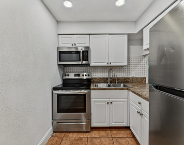 825 Sw 10th Street - Photo Thumbnail 16