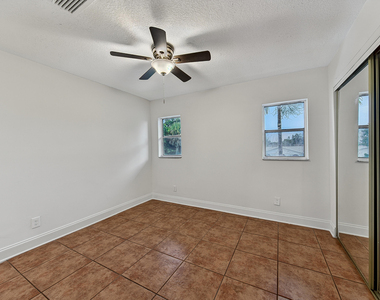 825 Sw 10th Street - Photo Thumbnail 20