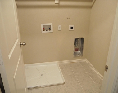 3117 Solana Circle - Photo Thumbnail 22