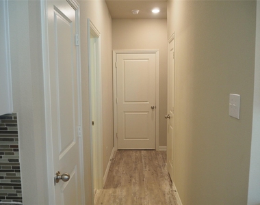 3117 Solana Circle - Photo Thumbnail 9