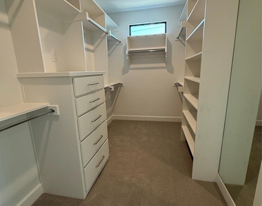 4423 Emerson Avenue - Photo Thumbnail 10