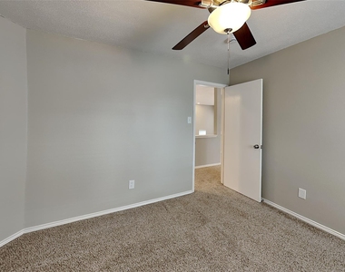 1677 Prescott Circle - Photo Thumbnail 13