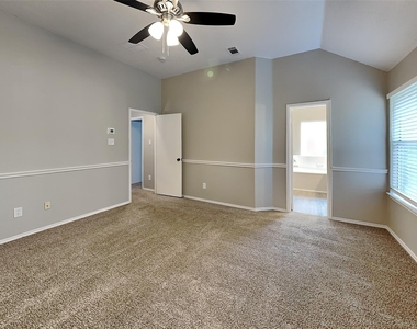 1677 Prescott Circle - Photo Thumbnail 8