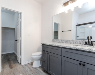 326 Blake Lane - Photo Thumbnail 16