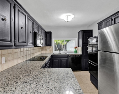 1113 Roaring Springs Drive - Photo Thumbnail 12