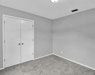 1113 Roaring Springs Drive - Photo Thumbnail 20