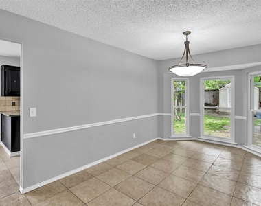 1113 Roaring Springs Drive - Photo Thumbnail 5