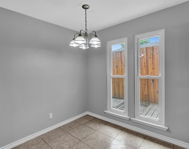 1113 Roaring Springs Drive - Photo Thumbnail 9
