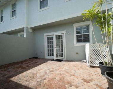 948 Nw 18th Avenue - Photo Thumbnail 10