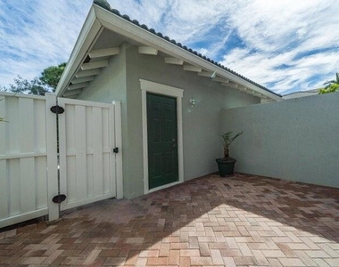 948 Nw 18th Avenue - Photo Thumbnail 12