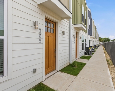 2925 Spruce Valley Lane - Photo Thumbnail 1