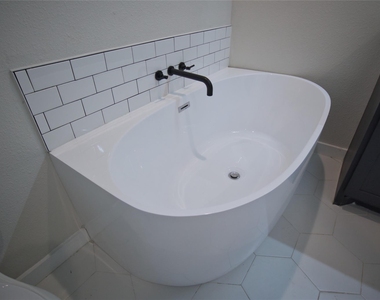 6576 Old Mill Circle - Photo Thumbnail 18