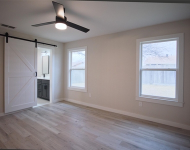 6576 Old Mill Circle - Photo Thumbnail 15
