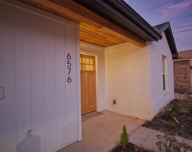 6576 Old Mill Circle - Photo Thumbnail 1