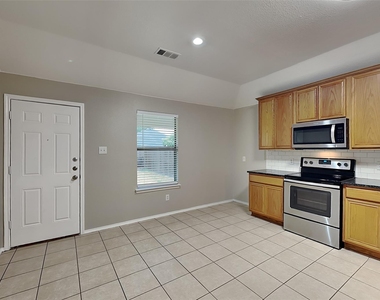 3201 Grant Street - Photo Thumbnail 3