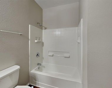 3201 Grant Street - Photo Thumbnail 15