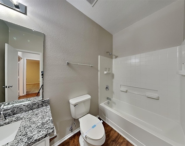 3201 Grant Street - Photo Thumbnail 14