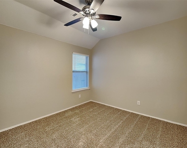 3201 Grant Street - Photo Thumbnail 10