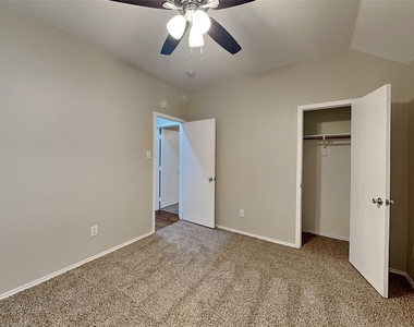 3201 Grant Street - Photo Thumbnail 11