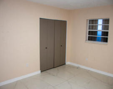15741 Nw 38th Place - Photo Thumbnail 10