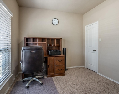 504 Rocky Pine Road - Photo Thumbnail 5