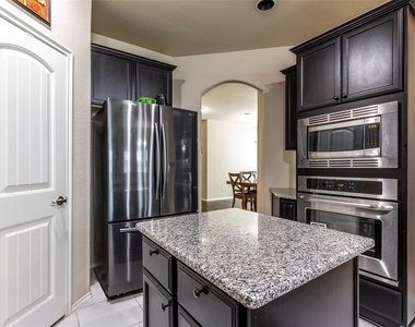 504 Rocky Pine Road - Photo Thumbnail 17
