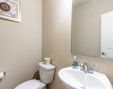 504 Rocky Pine Road - Photo Thumbnail 10