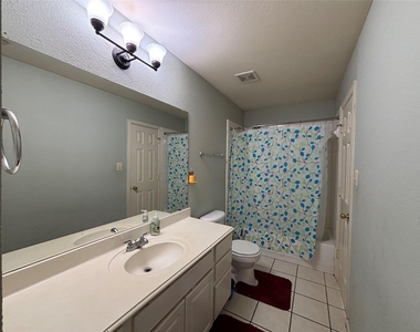 462 Richmond Street - Photo Thumbnail 13