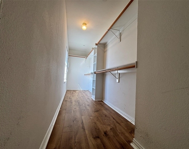 462 Richmond Street - Photo Thumbnail 17