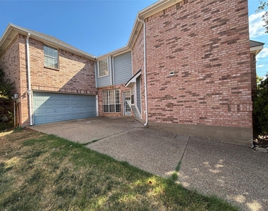 462 Richmond Street - Photo Thumbnail 18