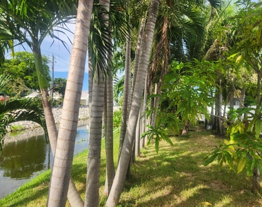 225 S Sequoia Drive - Photo Thumbnail 10