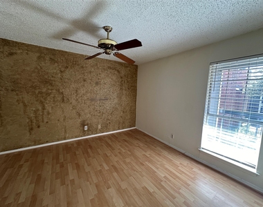 18333 Roehampton Drive - Photo Thumbnail 6