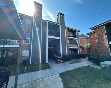 18333 Roehampton Drive - Photo Thumbnail 11