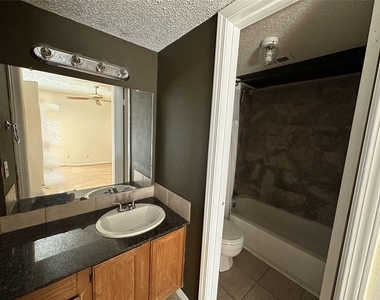 18333 Roehampton Drive - Photo Thumbnail 3