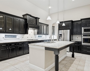 13500 Mardi Gras Lane - Photo Thumbnail 18