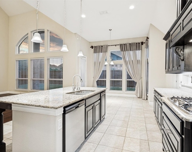 13500 Mardi Gras Lane - Photo Thumbnail 16