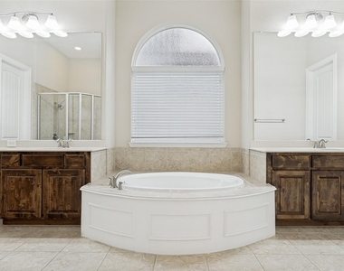 13500 Mardi Gras Lane - Photo Thumbnail 22