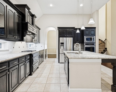 13500 Mardi Gras Lane - Photo Thumbnail 17