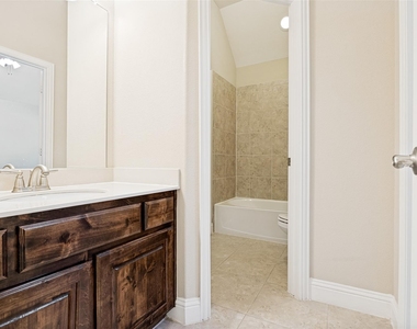 13500 Mardi Gras Lane - Photo Thumbnail 29