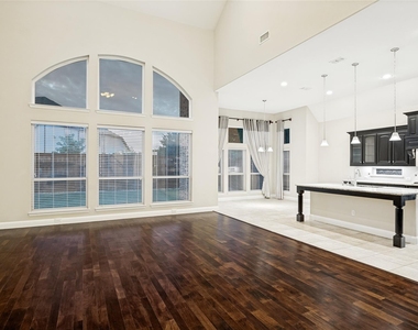 13500 Mardi Gras Lane - Photo Thumbnail 11