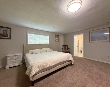 2925 Janet Drive - Photo Thumbnail 14