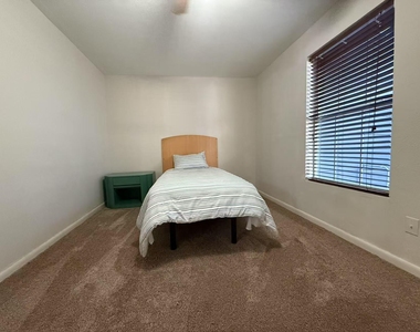 2925 Janet Drive - Photo Thumbnail 24