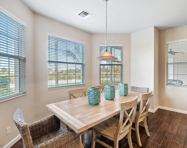 159 Tresana Boulevard - Photo Thumbnail 14