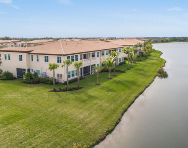 159 Tresana Boulevard - Photo Thumbnail 37
