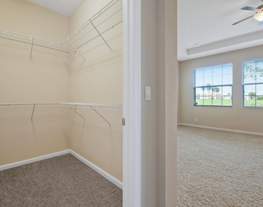 159 Tresana Boulevard - Photo Thumbnail 19