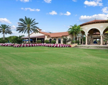 159 Tresana Boulevard - Photo Thumbnail 45