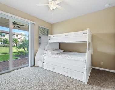 159 Tresana Boulevard - Photo Thumbnail 24