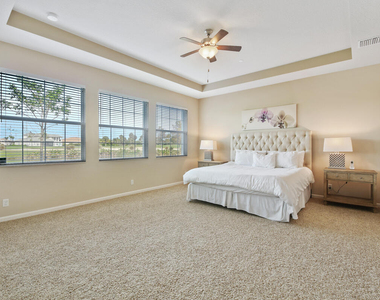159 Tresana Boulevard - Photo Thumbnail 16