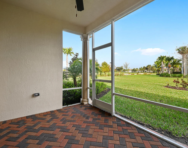 159 Tresana Boulevard - Photo Thumbnail 27